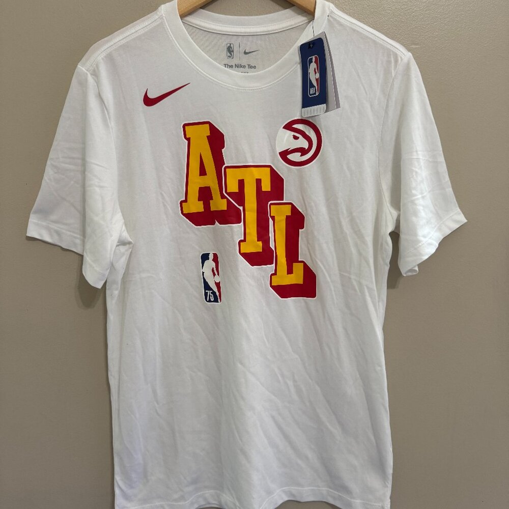 Nike NBA Atlanta Hawks ATL Team Issue Player T-Shirt White DA6062-100 Men NEW